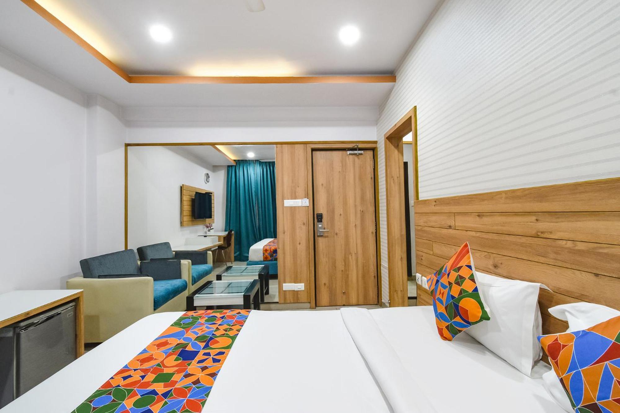 Fabhotel Aditya Homes - Nr Isb, Gachibowli Гайдарабад Екстер'єр фото